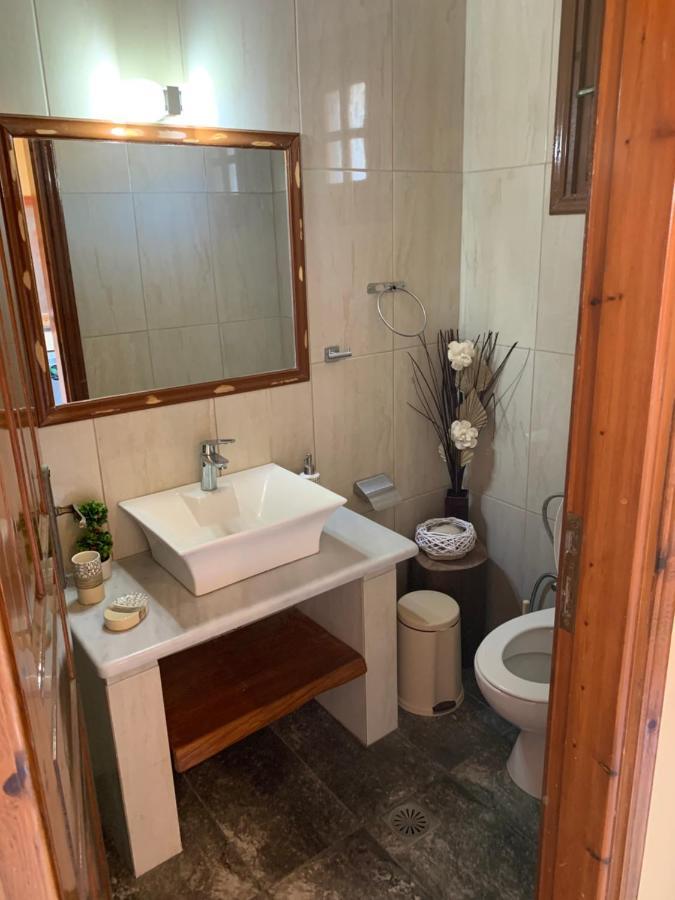 Apartamento Gerani Vasilikí Exterior foto