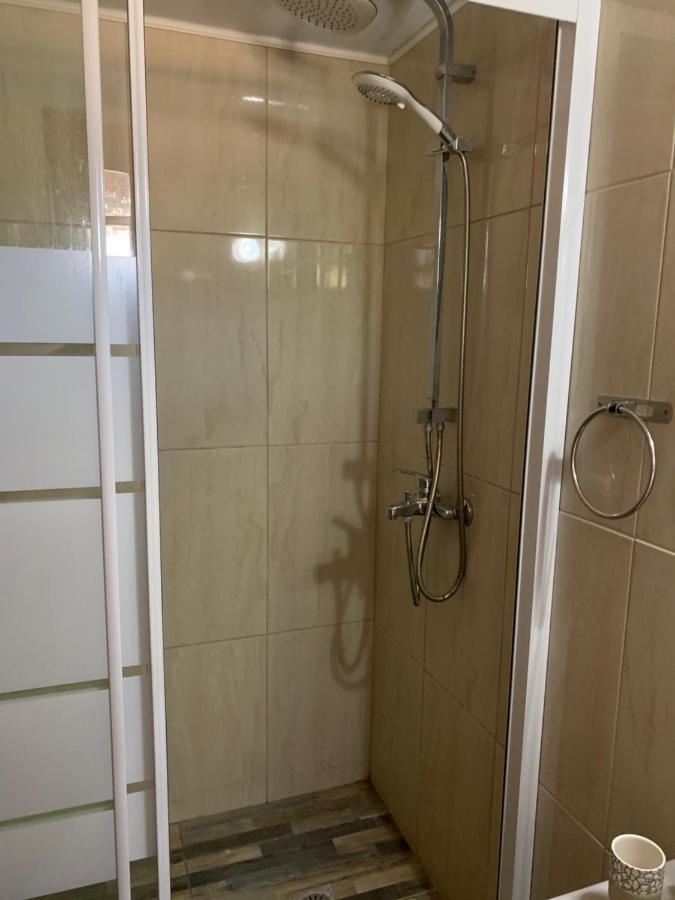 Apartamento Gerani Vasilikí Exterior foto