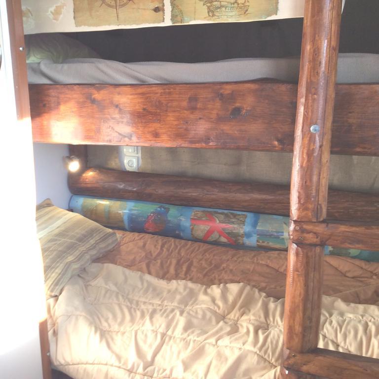 Apartamento Gerani Vasilikí Habitación foto